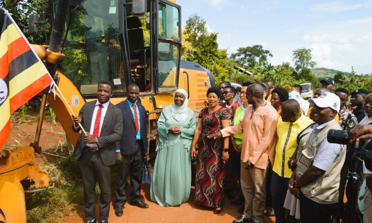 Minister for Kampala Hajjat Minsa Kabanda commissions a 15.6 Mpigi-Muduuma road - 28th May, 2025
